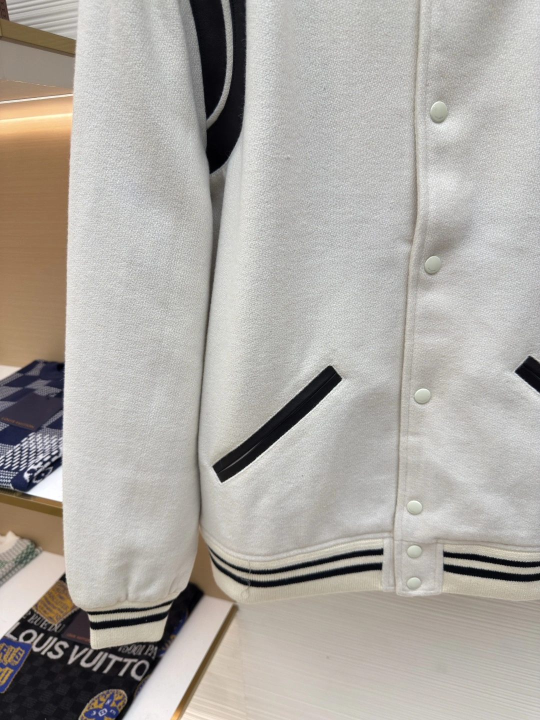 wg.luxury-- Yv5s wool 2colour item:E-F509L0535-2H
